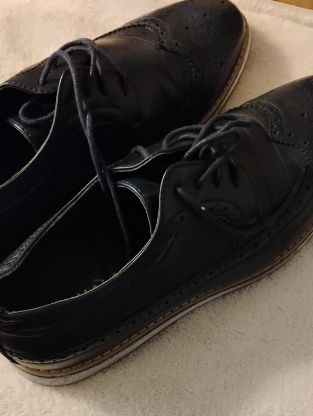 Men's Black Brogue Derby Shoes - Sleek Lace-Up